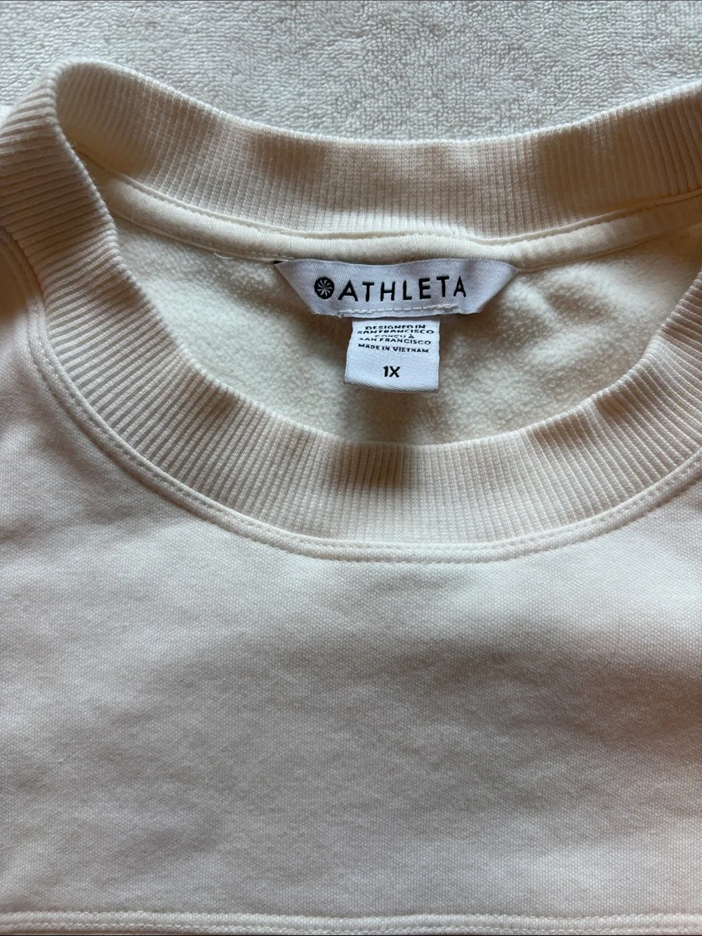 Athleta light cream
